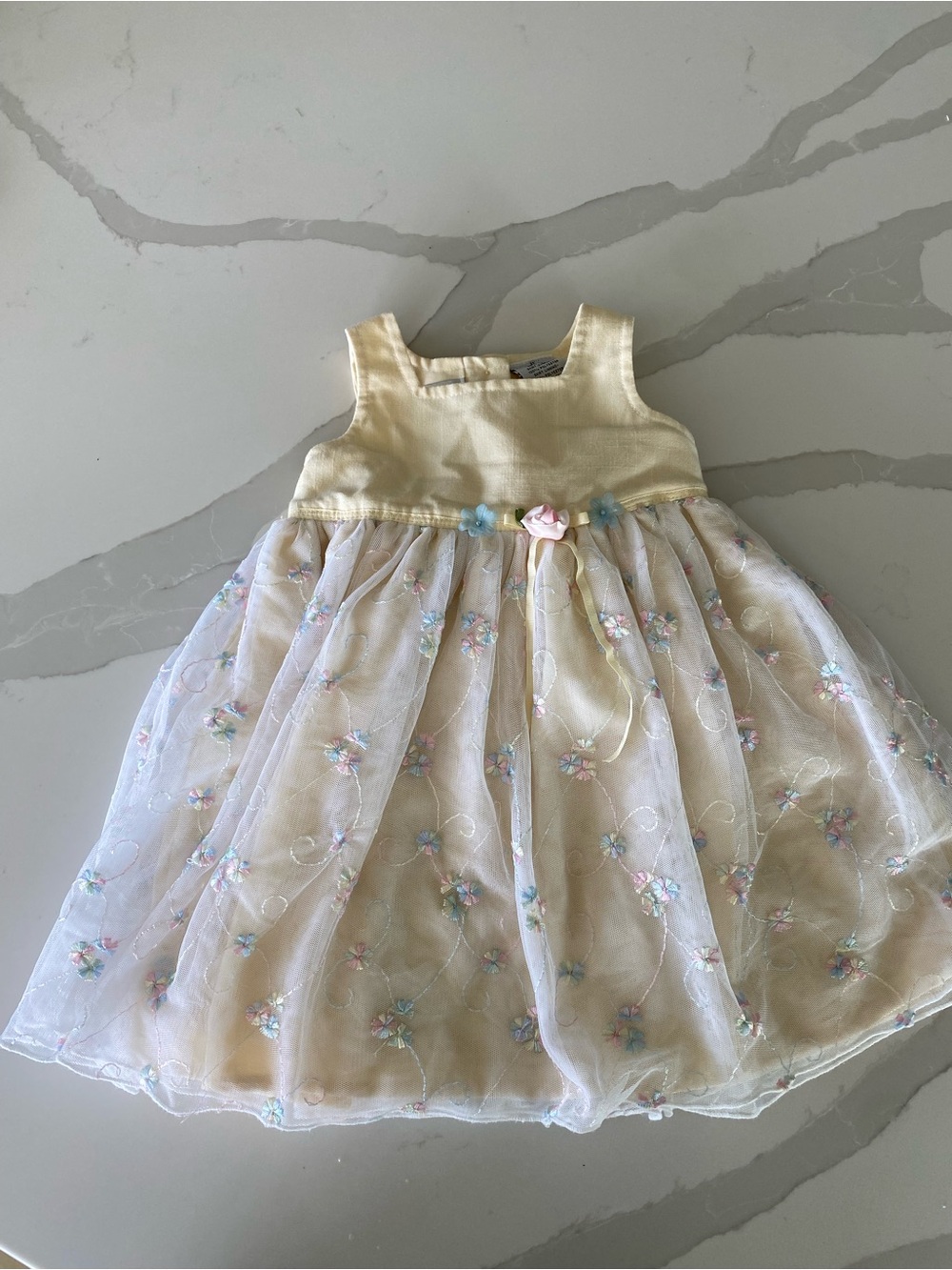 Vtg 90’s y2k Youngland Ivory Floral embroidered mesh Tulle tie back Dress 2T